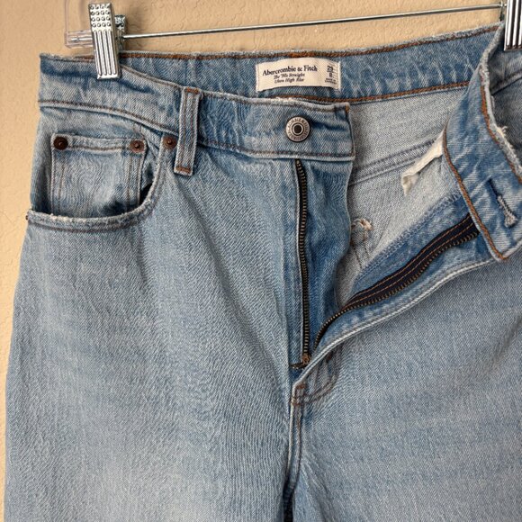 Abercrombie & Fitch The '90s Straight Ultra High Rise Light Wash Jeans 8 Long - Picture 6 of 12